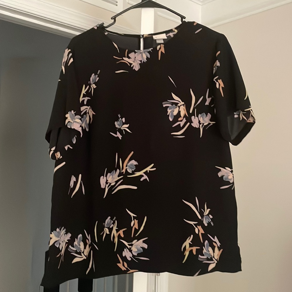 Black floral top